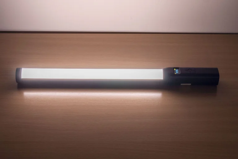 Test de barre lumineuse photo RVB BTFOOR H1/Ulanzi V119 6