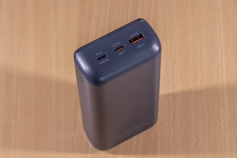 Test de la banque d'alimentation QOOVI P-30 30 000 mAh 5