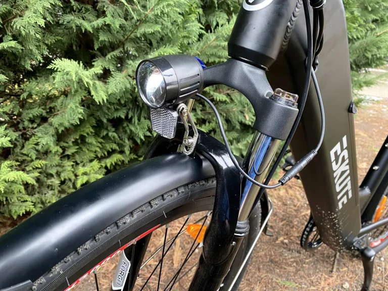 Test de vélo électrique Eskute Polluno Plus 19