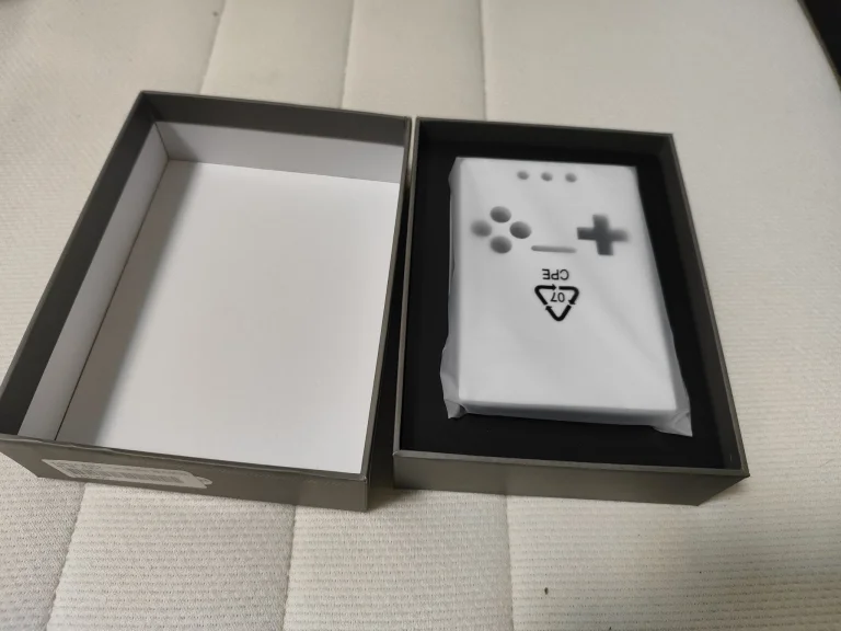 Test de la console de jeu rétro Trimui Brick 6