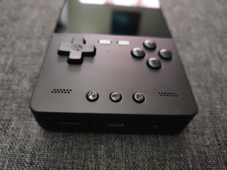 Test de la console de jeu rétro Trimui Brick 12