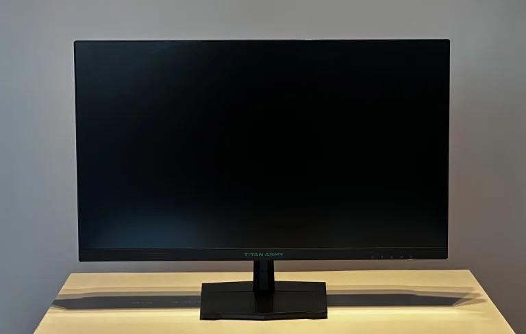 Prueba del monitor para juegos Titan Army P27GR 2