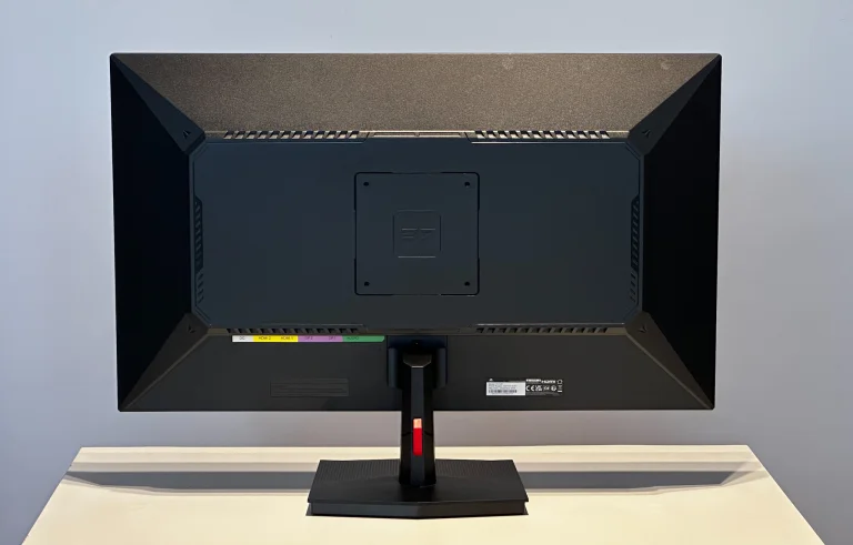 Prueba del monitor para juegos Titan Army P27GR 3