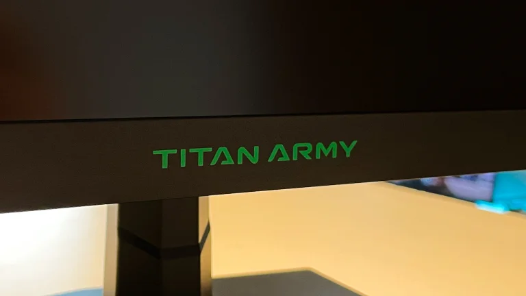 Prueba del monitor para juegos Titan Army P27GR 4
