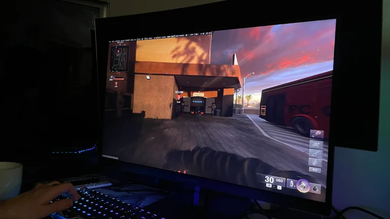 Prueba del monitor para juegos Titan Army P27GR 26