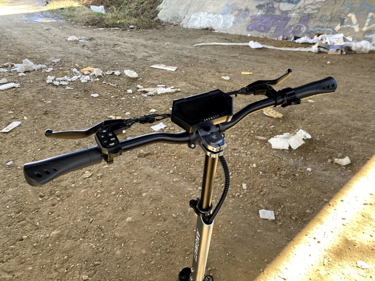 Essai du scooter électrique ANGWATT F1 22