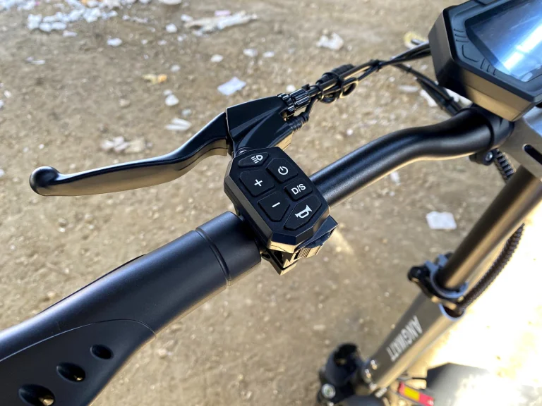 Essai du scooter électrique ANGWATT F1 23