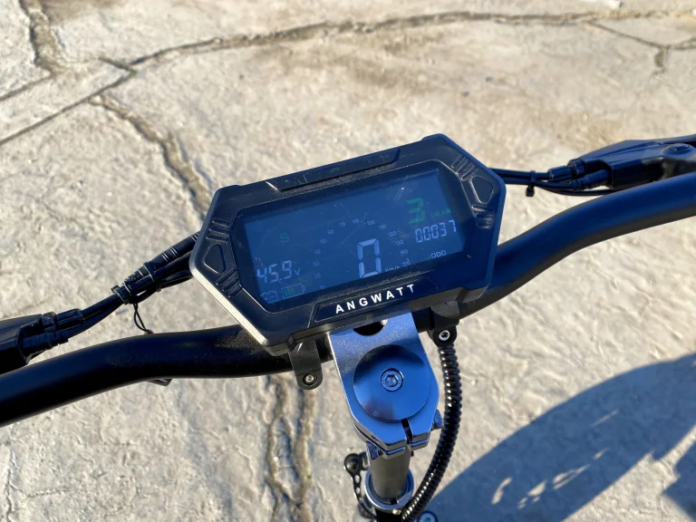 Essai du scooter électrique ANGWATT F1 27