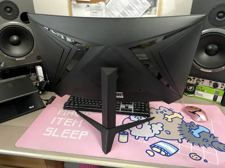 Prueba 27 del monitor para juegos KTC H25S3E
