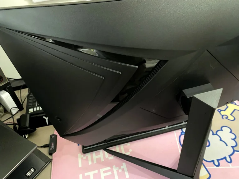Prueba 27 del monitor para juegos KTC H25S4E