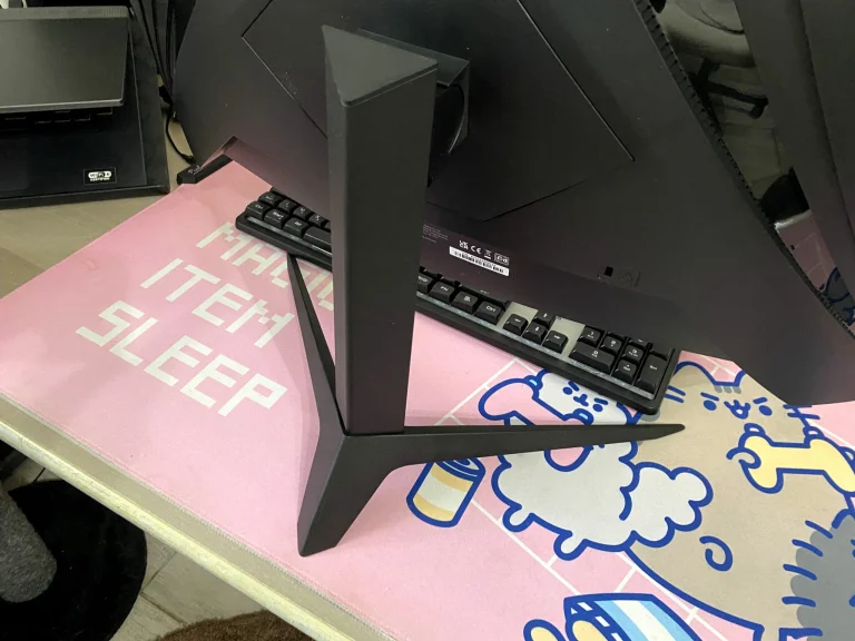 Prueba 27 del monitor para juegos KTC H25S5E