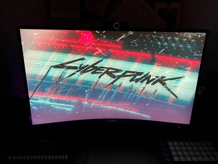 Prueba 27 del monitor para juegos KTC H25S36E