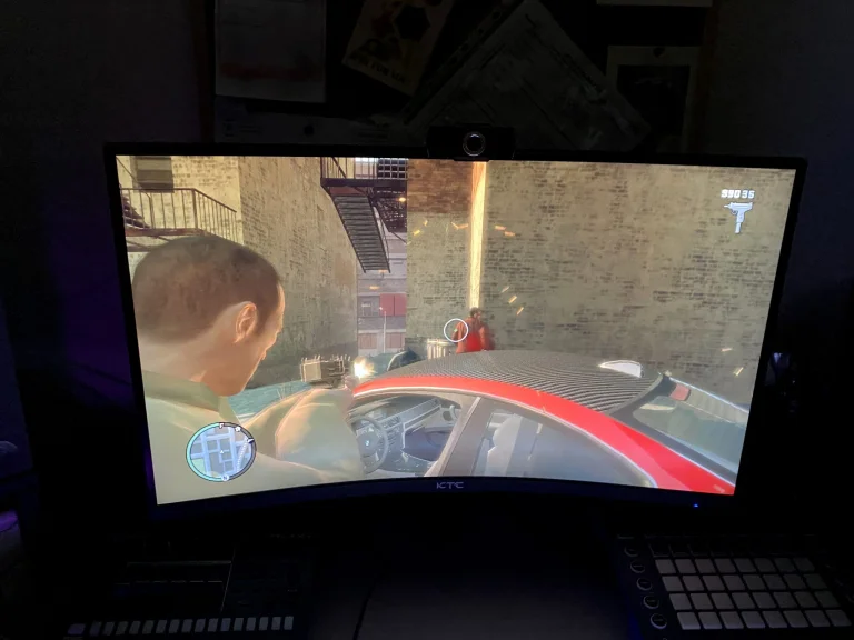 Prueba 27 del monitor para juegos KTC H25S46E