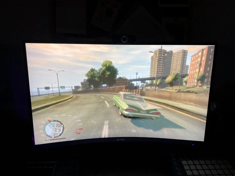Prueba 27 del monitor para juegos KTC H25S47E