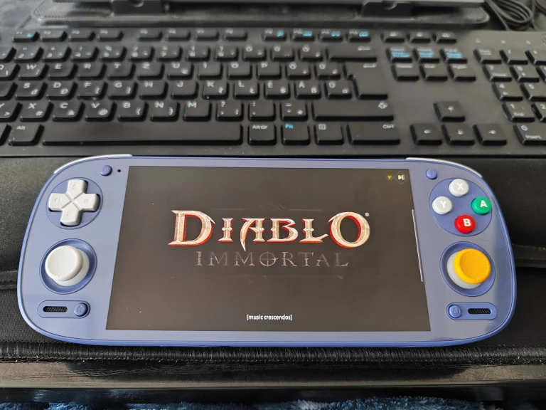 Test de la console de jeu Retroid Pocket 5 24