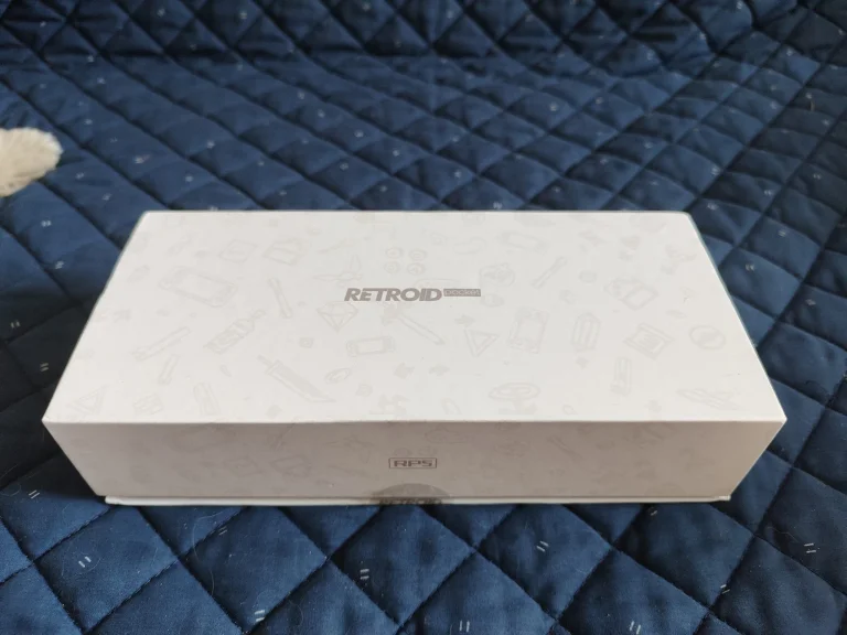 Test de la console de jeu Retroid Pocket 5 9
