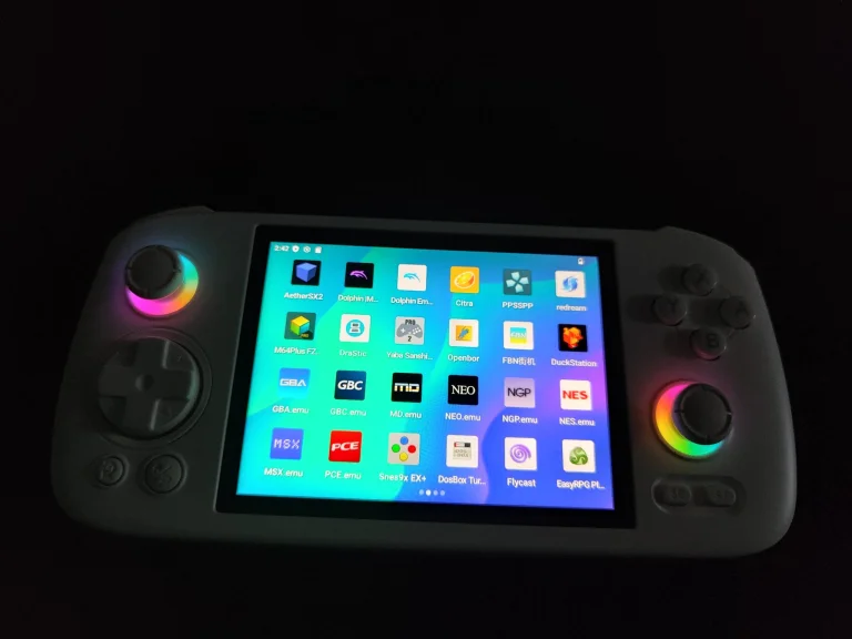 ANBERNIC RG 406H handheld game console test 18