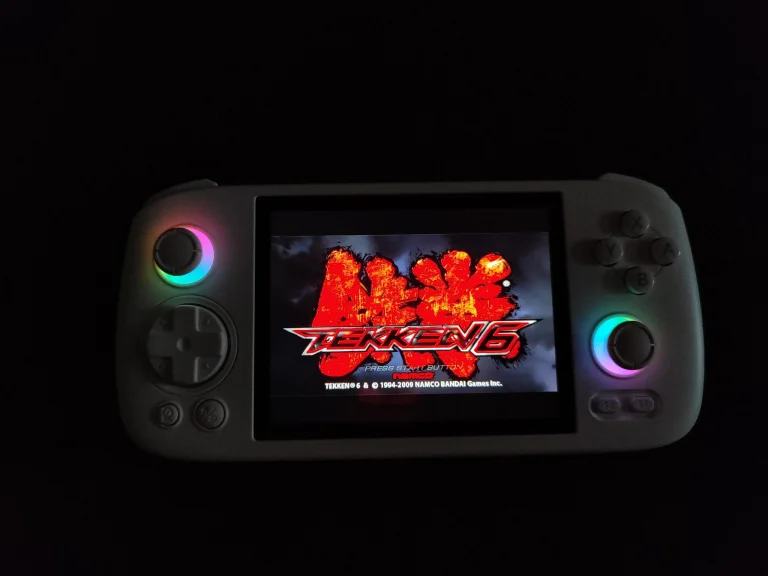ANBERNIC RG 406H handheld game console test 47