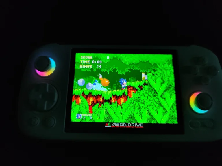 ANBERNIC RG 406H handheld game console test 64
