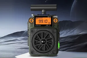 HanRongDa HRD-777 radio, the bombastic pocket media