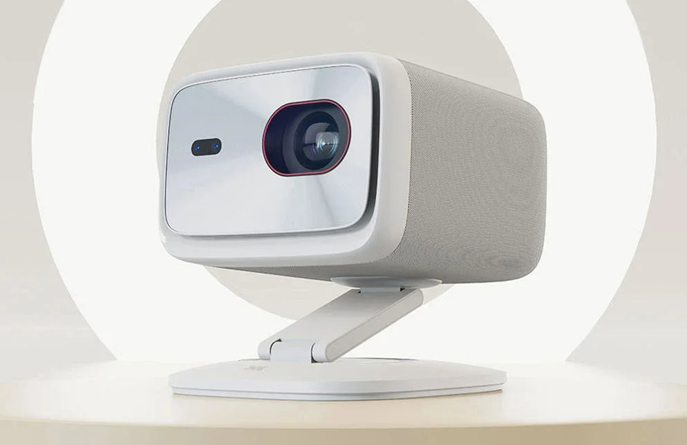The Lenovo Xiaoxin 100P projector that you can't find at home 1