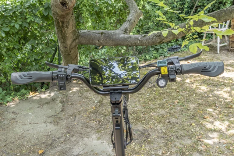 Prueba 10 del patinete eléctrico OOTD T26