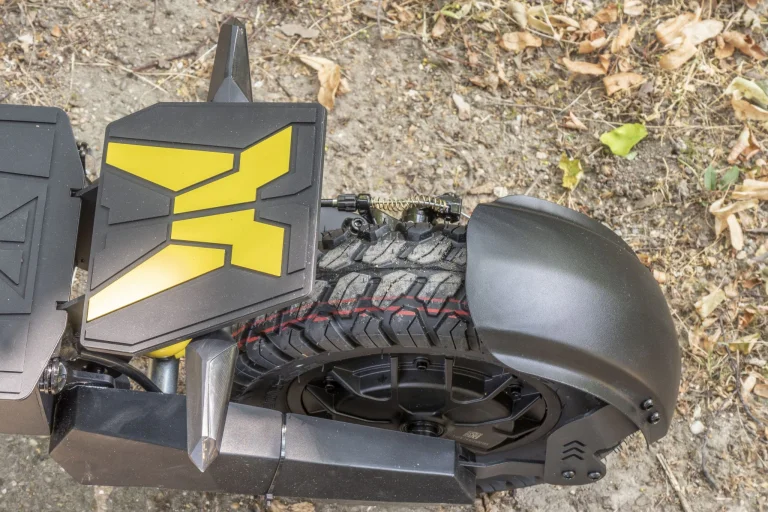Prueba 10 del patinete eléctrico OOTD T30