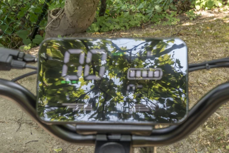 Prueba 10 del patinete eléctrico OOTD T34