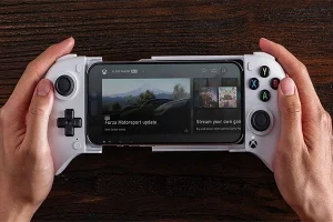 Xbox in your pocket – 8BitDo Ultimate Gamepad for mobile